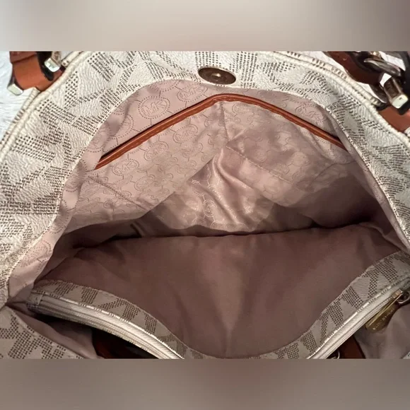 Michael Kors large Harper East West Signature Tote Handbag - LIKE NEW! - Picture 13 of 16